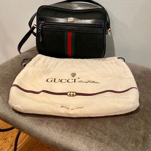 Authentic Gucci purse (Vintage)